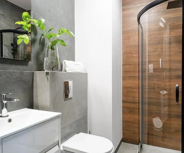 Absyntapart - Bulwar Staromiejski Вроцлав