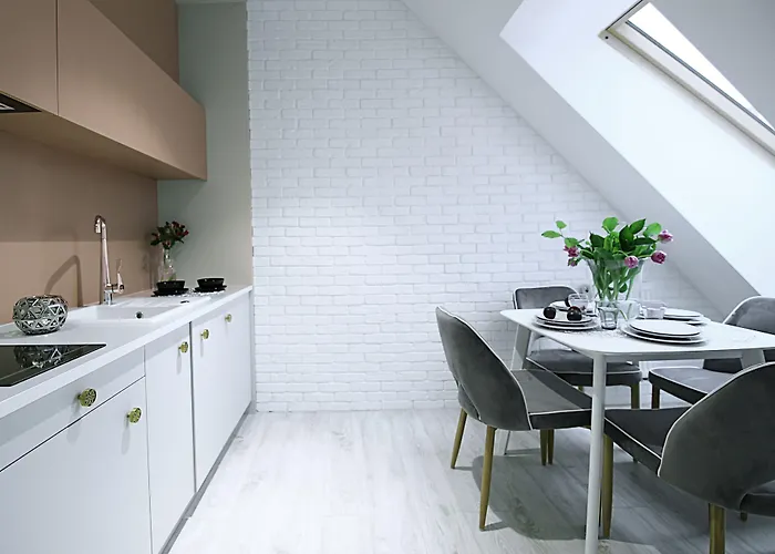 Absyntapart - Bulwar Staromiejski *