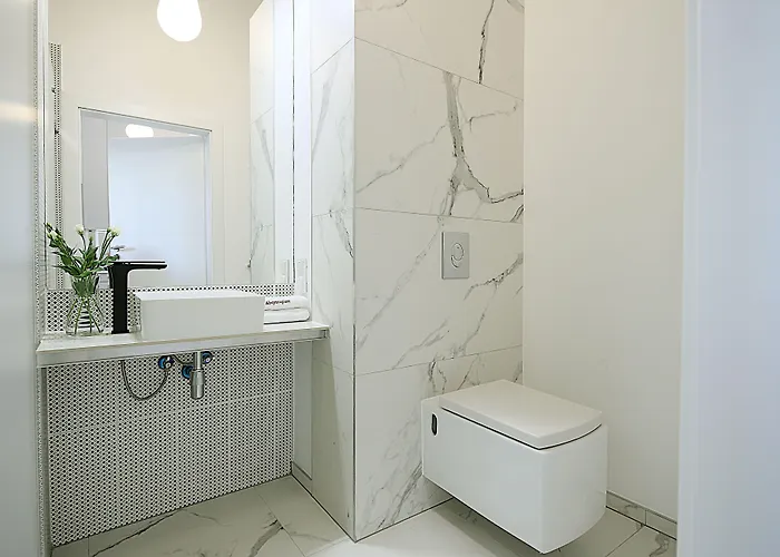 Absyntapart - Bulwar Staromiejski Вроцлав