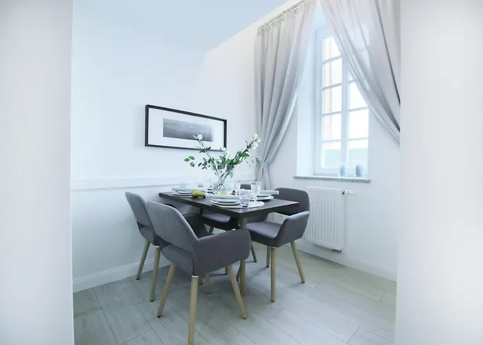 Absyntapart - Bulwar Staromiejski *